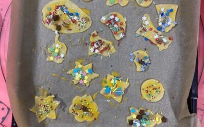 Plätzchenbäckerei am Tag der offenen Tür